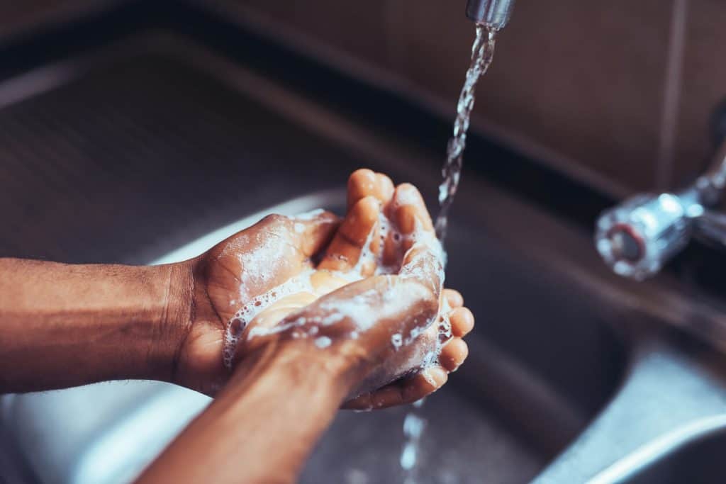 proper hand cleaning techniques from online caregiver classes