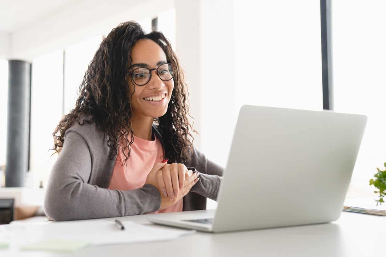 Top 4 Reasons Why You Should Get an Online Caregiver Certification Top 4 Reasons Why You Should Get an Online Caregiver Certification