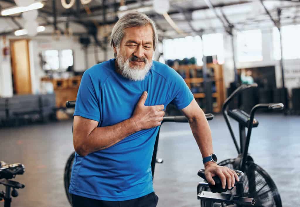 to avoid injuries during cardio workouts seniors shouldn’t strain too much