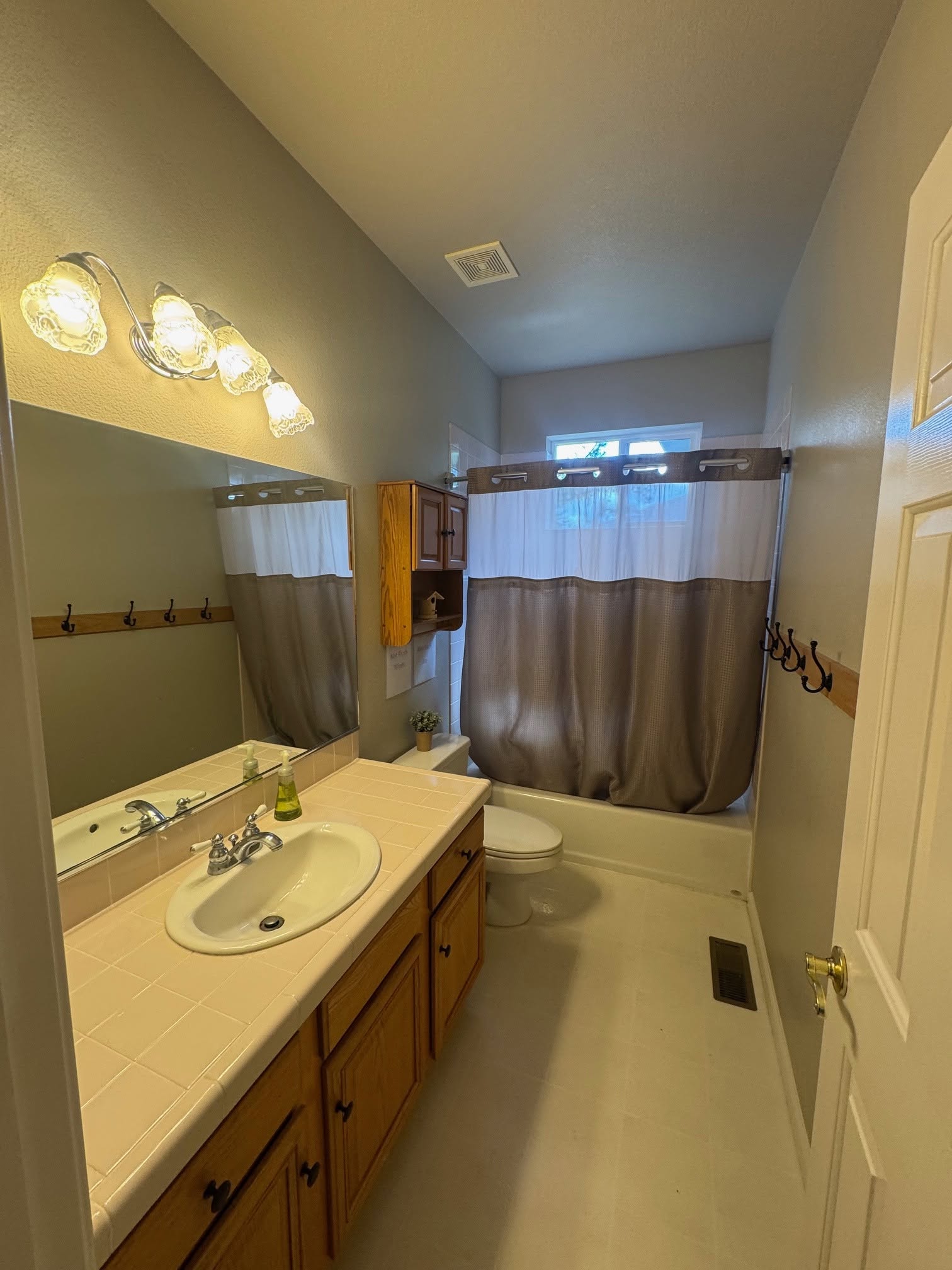 Green Acres Assisted Care interior or exterior photo